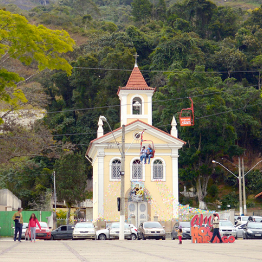 Igreja Praça Suspiro